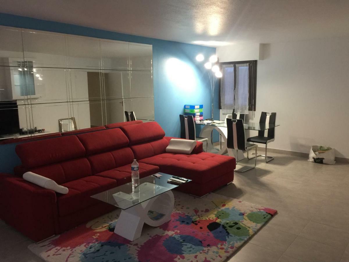 Grand Appartement A Louer Vue Sur Seine 默伦 外观 照片