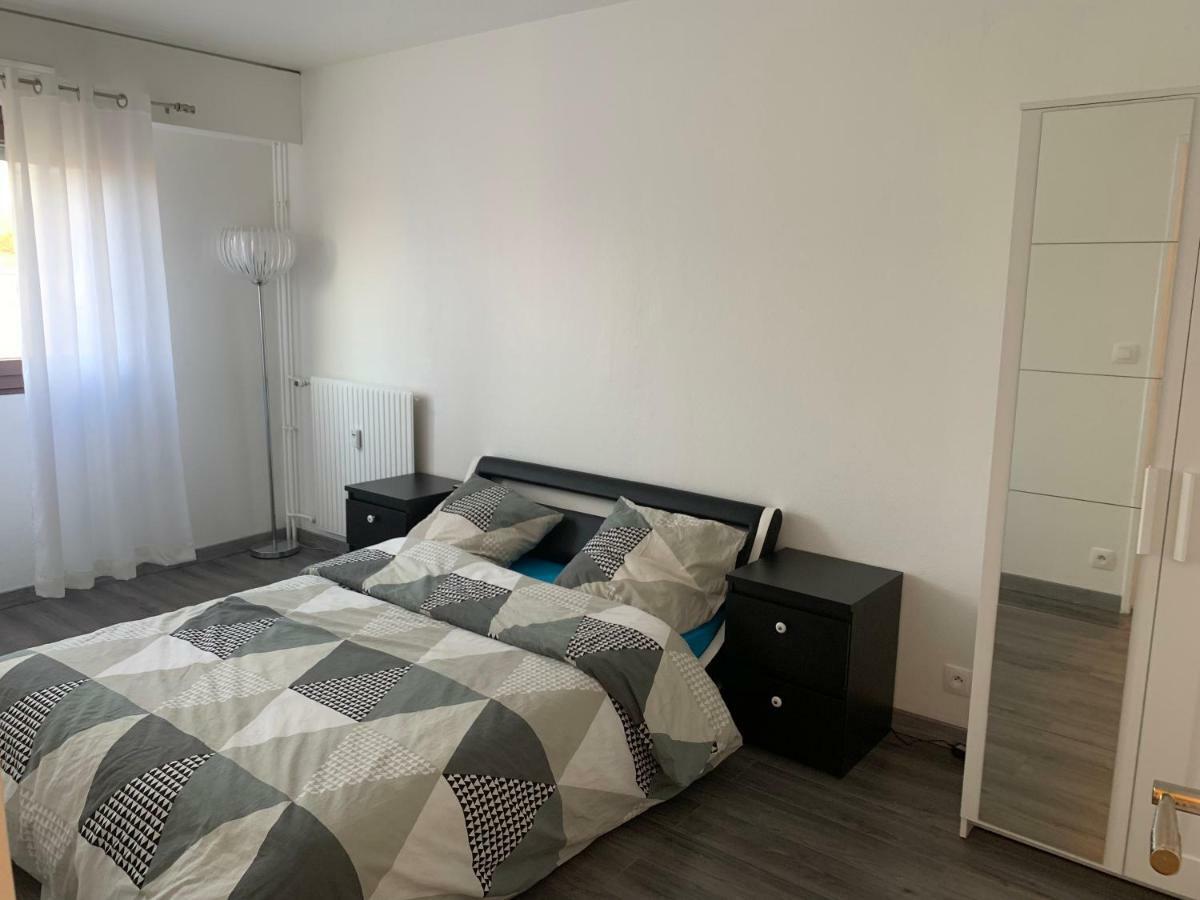 Grand Appartement A Louer Vue Sur Seine 默伦 外观 照片
