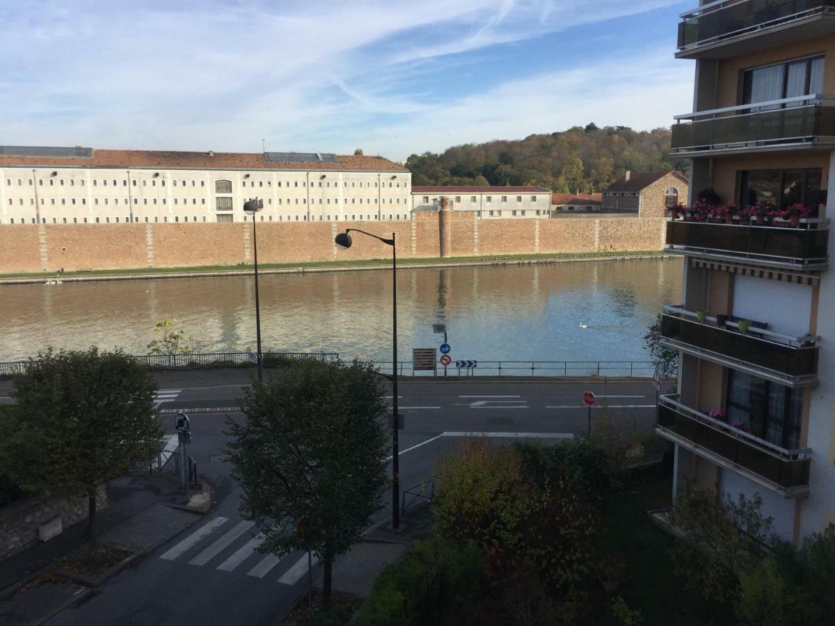 Grand Appartement A Louer Vue Sur Seine 默伦 外观 照片